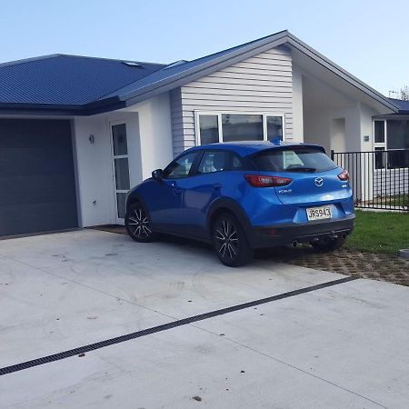 Taupo Pearl Hotel Bagian luar foto
