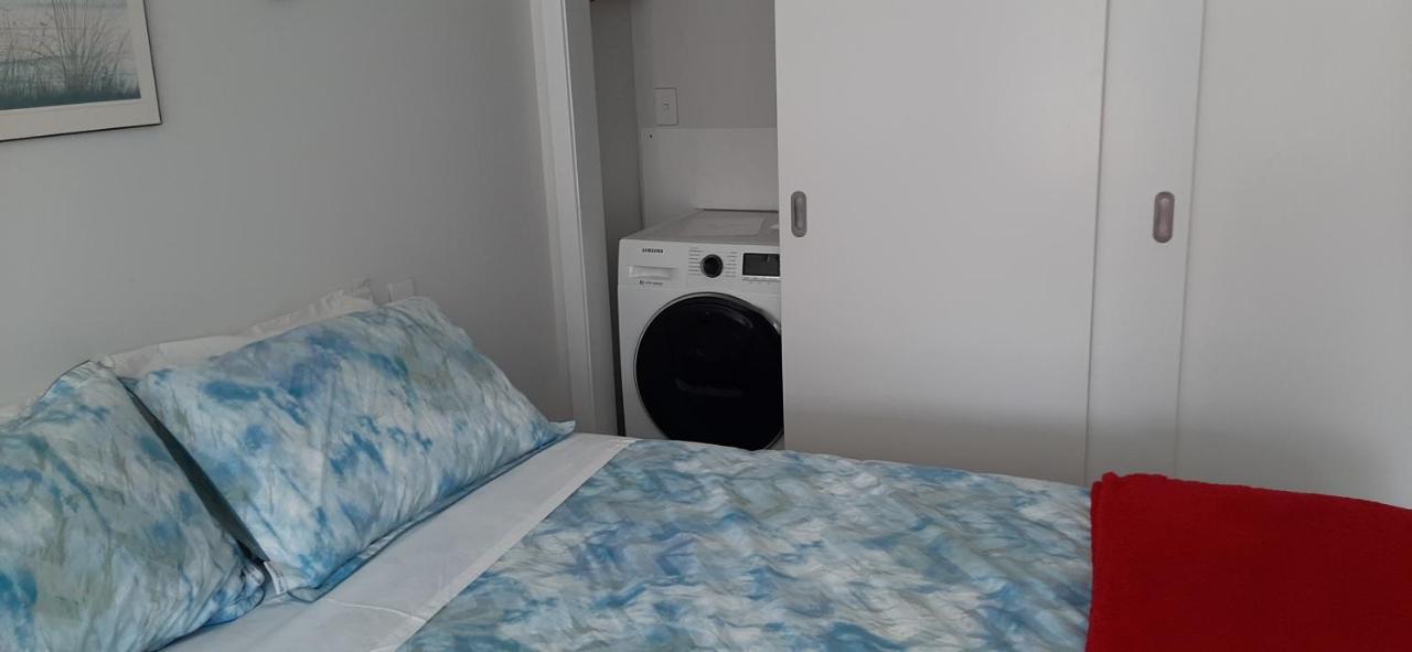 Taupo Pearl Hotel Bagian luar foto
